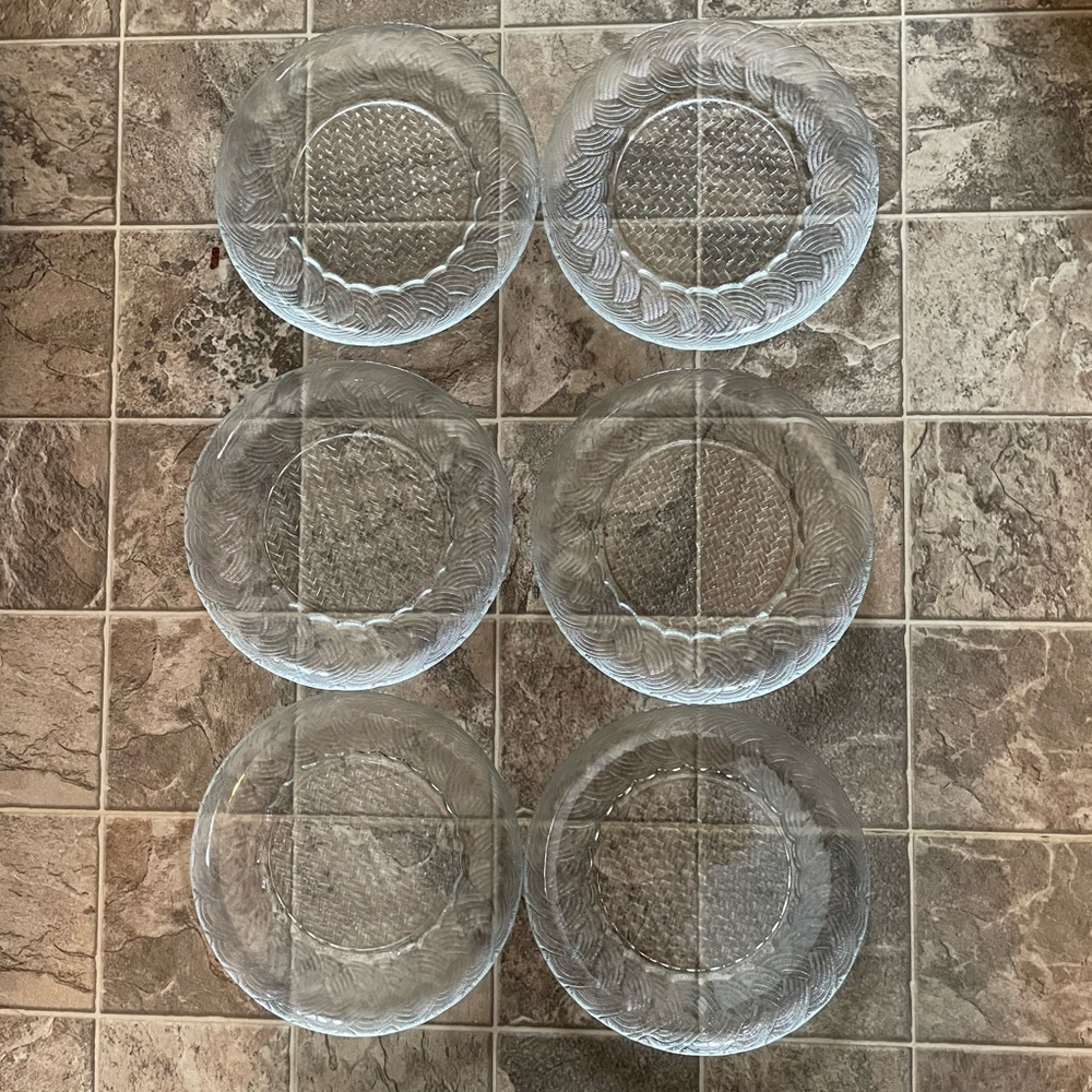 Elegant Clear Glass Dinner Plates Set